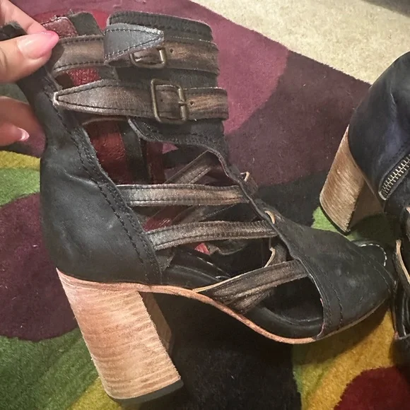 Freebird by Steven Black and Brown Strappy Heeled Boots - Picture 6 of 7